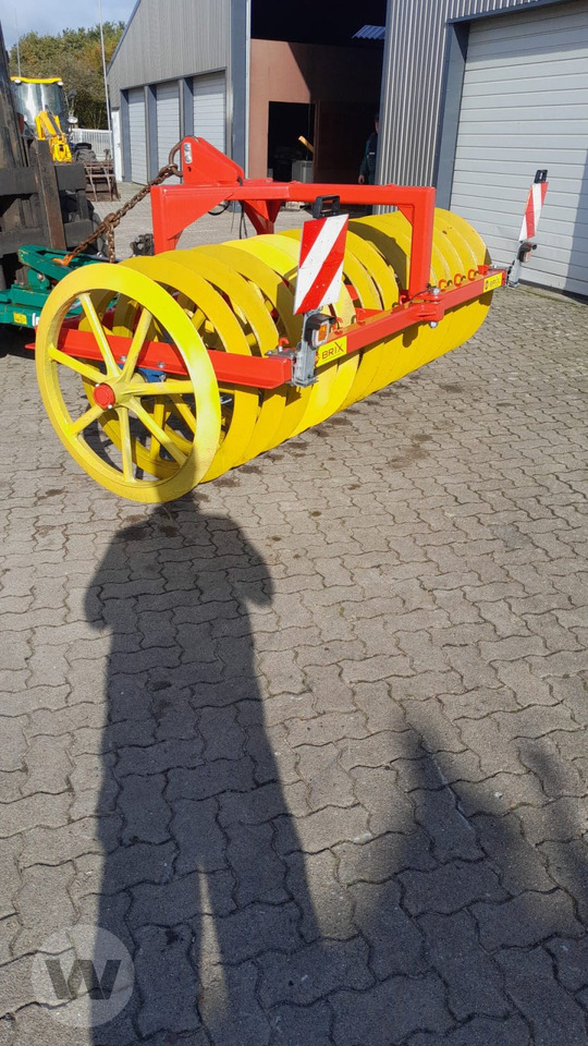 Brix B 14/90 F - Poľnohospodársky valec: obrázok 2 Brix B 14/90 F - Poľnohospodársky valec: obrázok 2