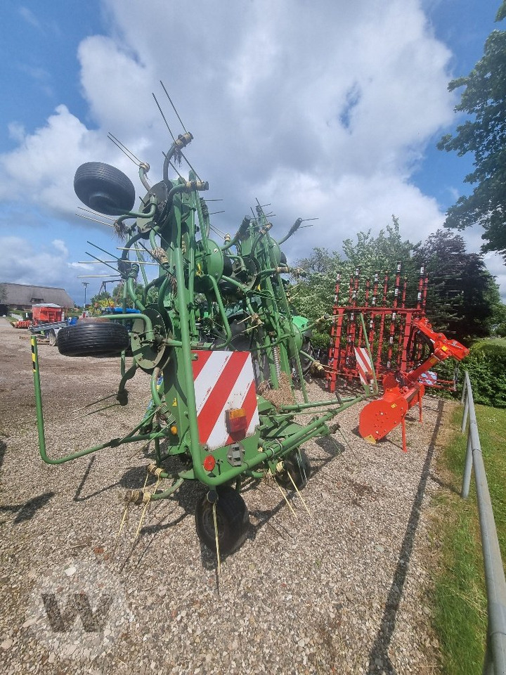 Krone KW 8.82/8 - Obracač sena: obrázok 1 Krone KW 8.82/8 - Obracač sena: obrázok 1