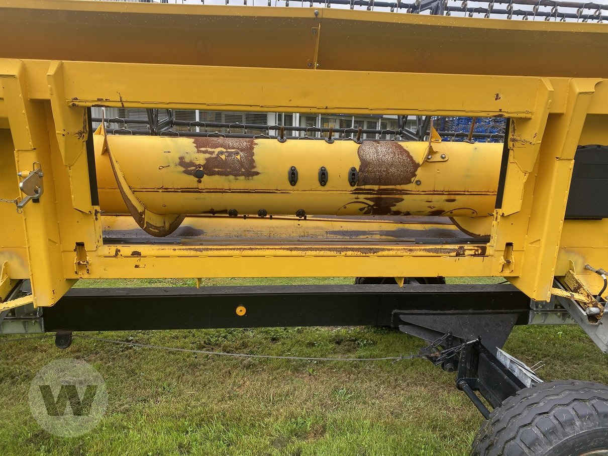 New Holland 760 CG VARIFEED - Adaptér na obilie: obrázok 5 New Holland 760 CG VARIFEED - Adaptér na obilie: obrázok 5