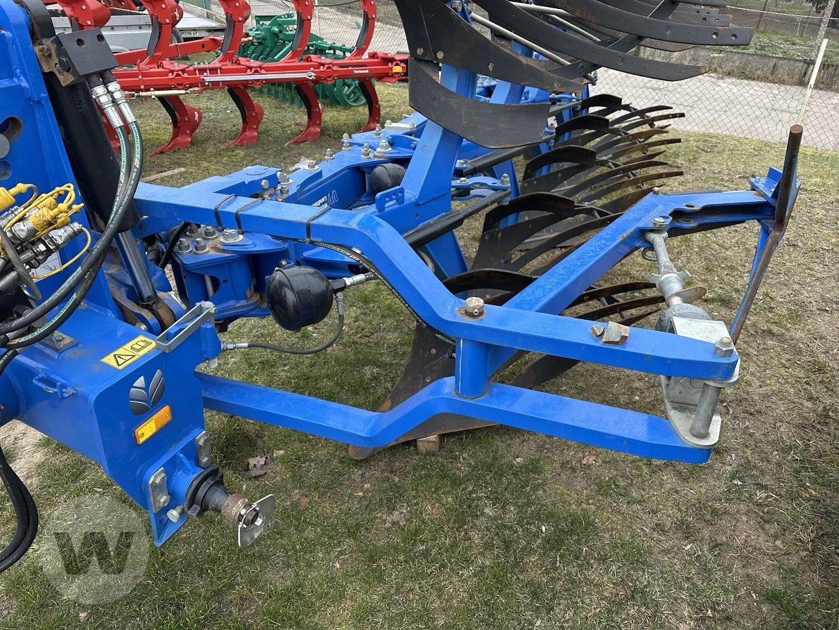 New Holland PHVH 4+1 - Pluh: obrázok 3 New Holland PHVH 4+1 - Pluh: obrázok 3