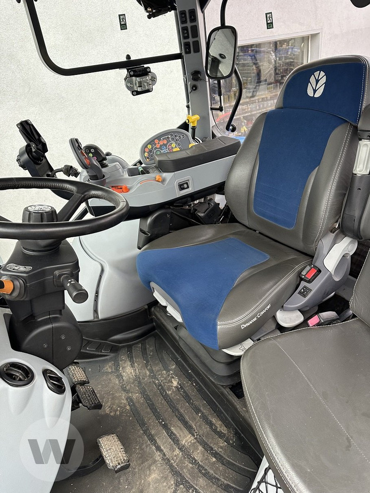 New Holland T 6.145 DC - Traktor: obrázok 3 New Holland T 6.145 DC - Traktor: obrázok 3