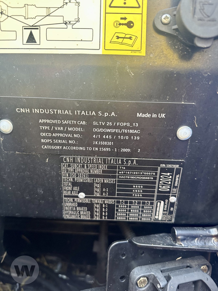 New Holland T6.180 - Traktor: obrázok 3 New Holland T6.180 - Traktor: obrázok 3