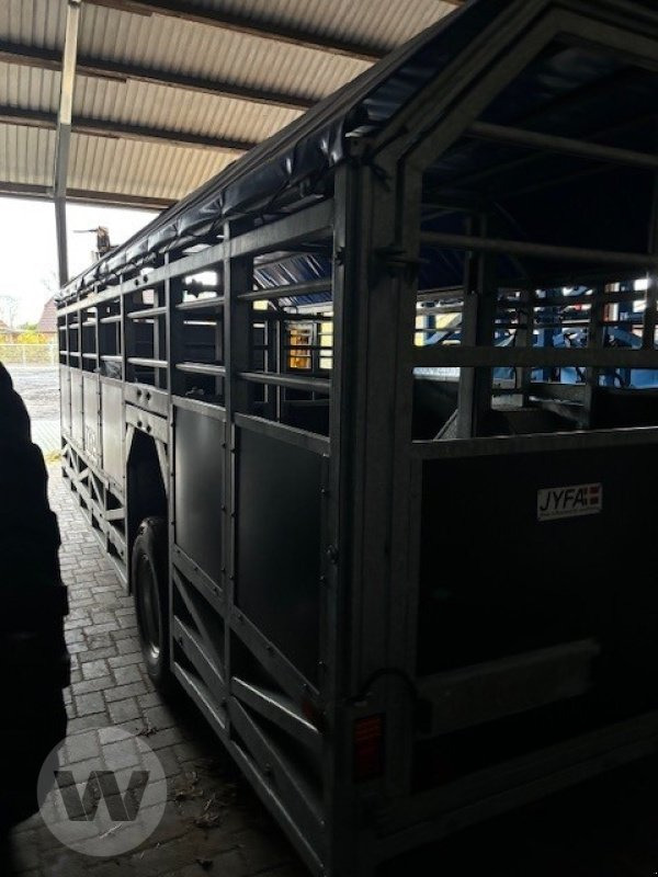 Transportwagen 6 m - Príves na přepravu zvířat: obrázok 2 Transportwagen 6 m - Príves na přepravu zvířat: obrázok 2