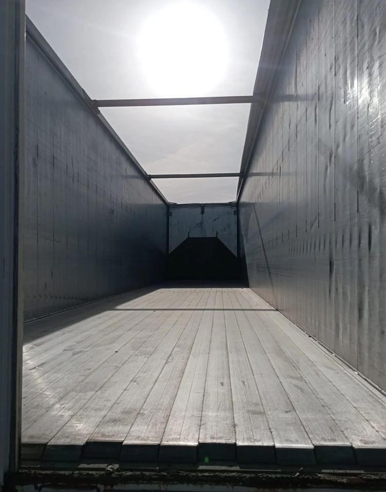 Reisch 3x Ruchoma podłoga 2 - 2022 , 1-2023 - Náves s posuvnou podlahou: obrázok 5 Reisch 3x Ruchoma podłoga 2 - 2022 , 1-2023 - Náves s posuvnou podlahou: obrázok 5