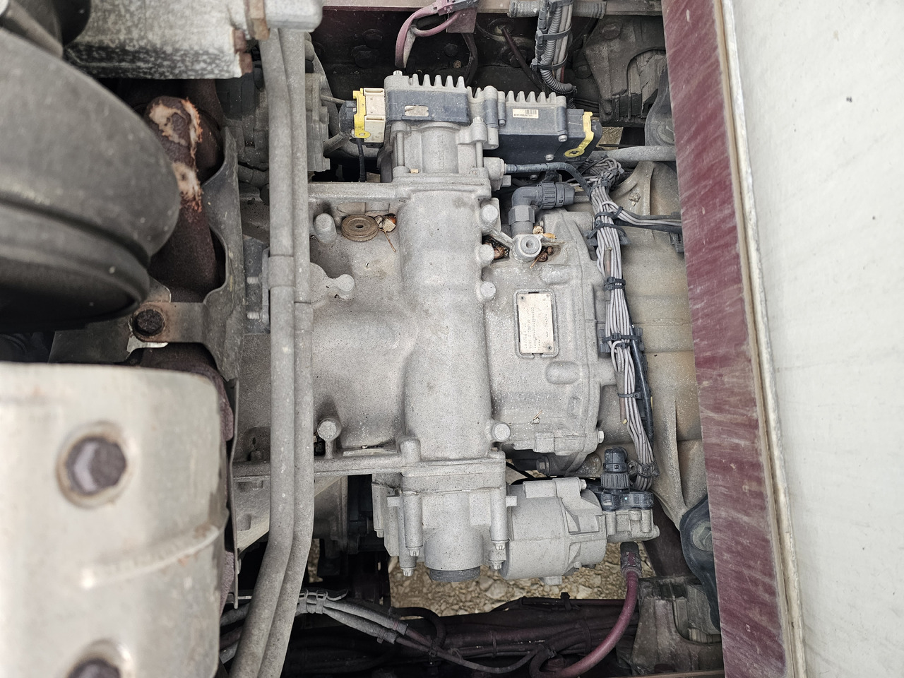 MERCEDES-BENZ ACTROS MP3 / AUTOMATIC GEARBOX / G211-12 / 565k KM !! - Prevodovka: obrázok 2 MERCEDES-BENZ ACTROS MP3 / AUTOMATIC GEARBOX / G211-12 / 565k KM !! - Prevodovka: obrázok 2