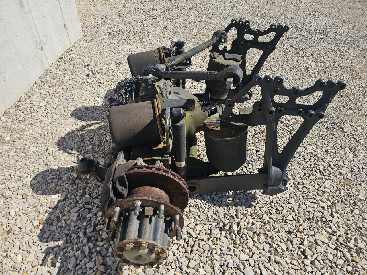 MERCEDES-BENZ ACTROS MP4 / COMPLETE REAR AXLE / R440 /RATIO: 2.733 - Zadná náprava: obrázok 2 MERCEDES-BENZ ACTROS MP4 / COMPLETE REAR AXLE / R440 /RATIO: 2.733 - Zadná náprava: obrázok 2