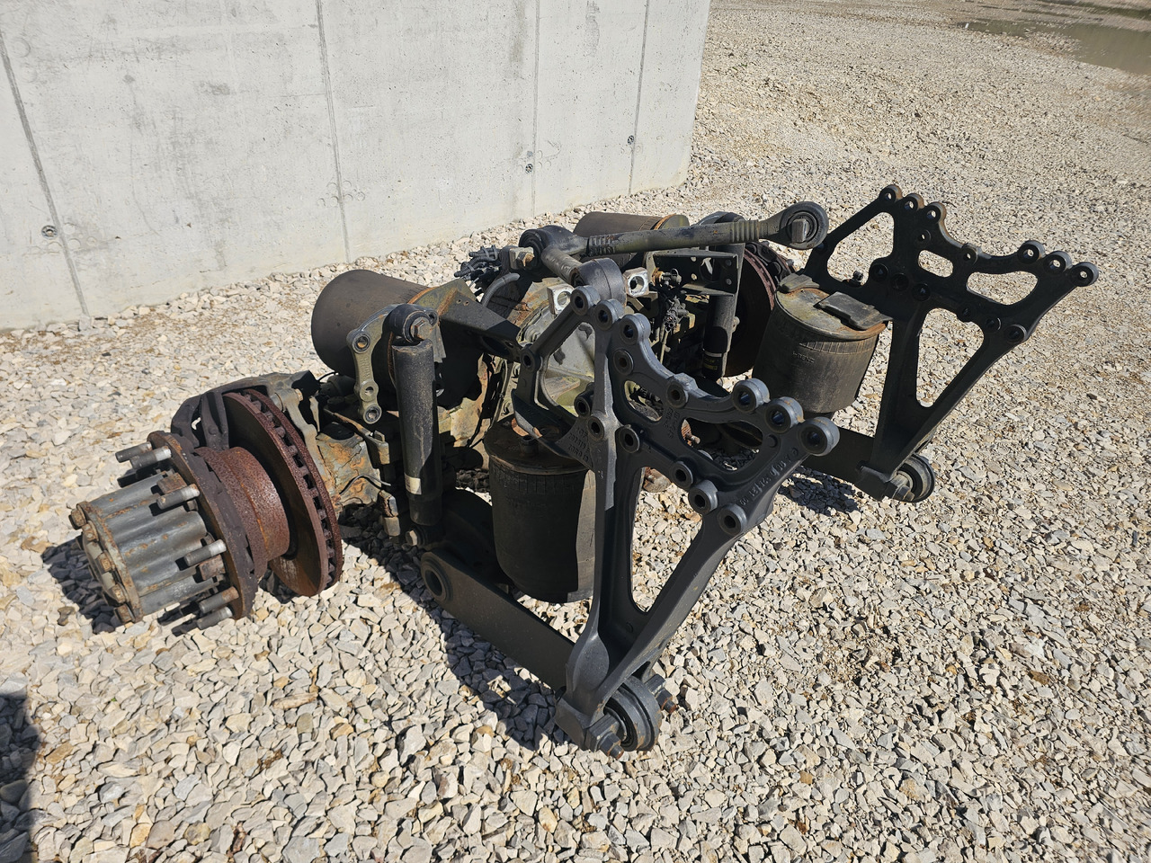 MERCEDES-BENZ ACTROS MP4 / COMPLETE REAR AXLE / R440 /RATIO: 2.733 - Zadná náprava: obrázok 4 MERCEDES-BENZ ACTROS MP4 / COMPLETE REAR AXLE / R440 /RATIO: 2.733 - Zadná náprava: obrázok 4