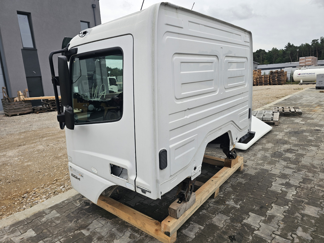 MERCEDES-BENZ ATEGO EURO 6 / CABINE - Kabína: obrázok 4 MERCEDES-BENZ ATEGO EURO 6 / CABINE - Kabína: obrázok 4