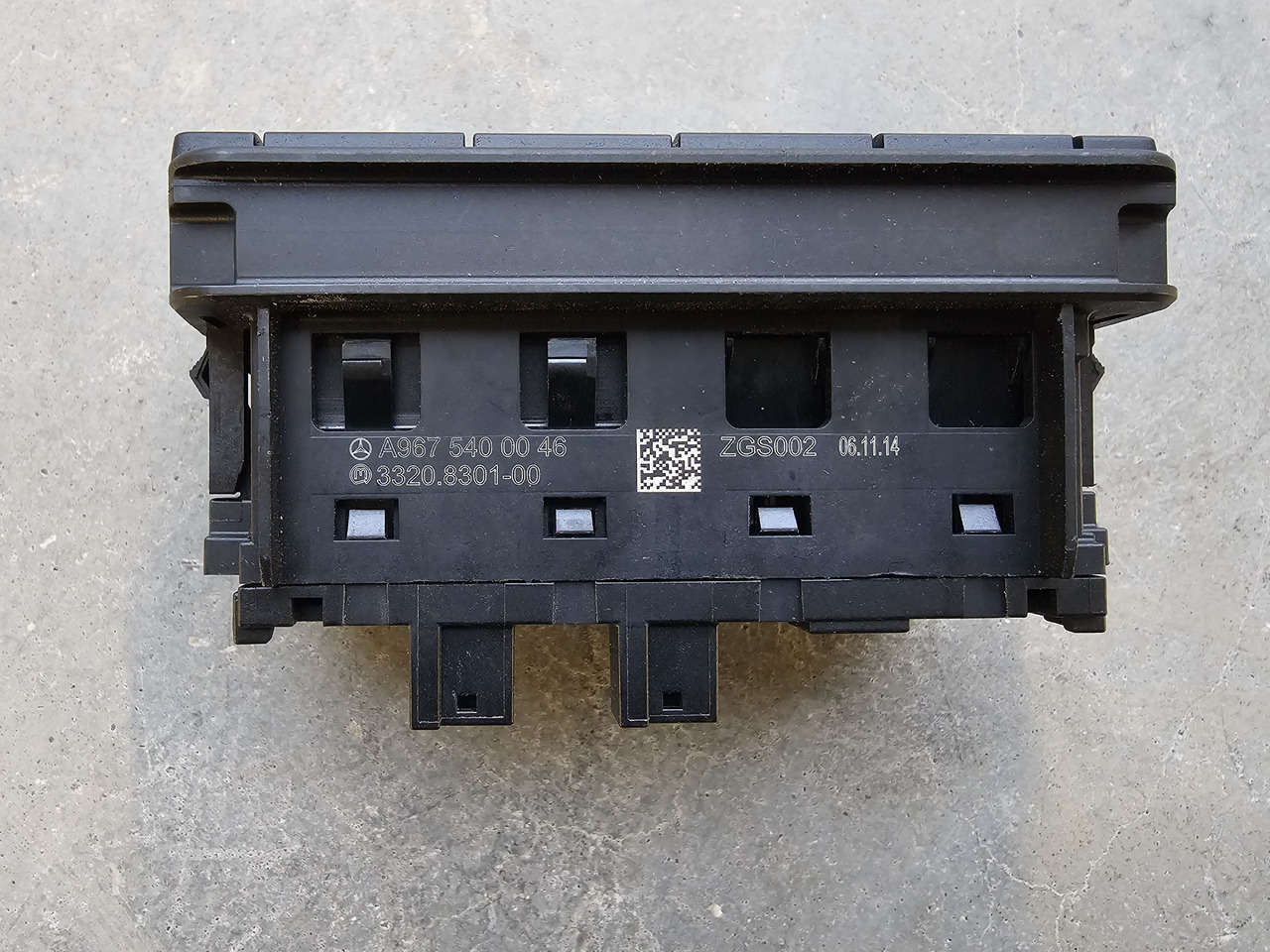 MERCEDES-BENZ ATEGO EURO 6 / DASHBOARD SWITCH / VARIOUS TYPES / A9675400046 - Palubná doska: obrázok 5 MERCEDES-BENZ ATEGO EURO 6 / DASHBOARD SWITCH / VARIOUS TYPES / A9675400046 - Palubná doska: obrázok 5