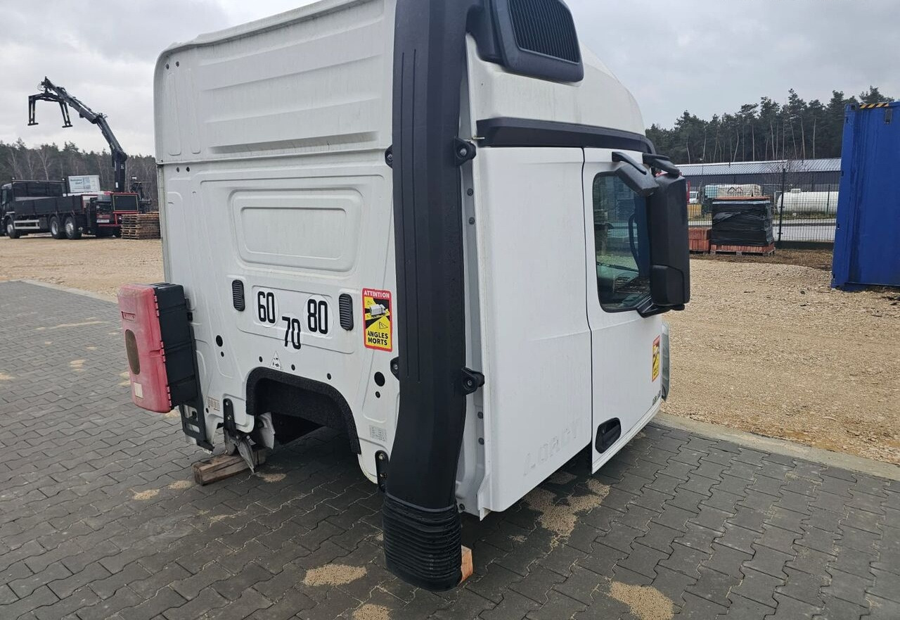 Mercedes-Benz ACTROS MP4 StreamSpace 1843 Mercedes-Benz ACTROS MP4 truck - Kabína pre Nákladné auto: obrázok 4 Mercedes-Benz ACTROS MP4 StreamSpace 1843 Mercedes-Benz ACTROS MP4 truck - Kabína pre Nákladné auto: obrázok 4
