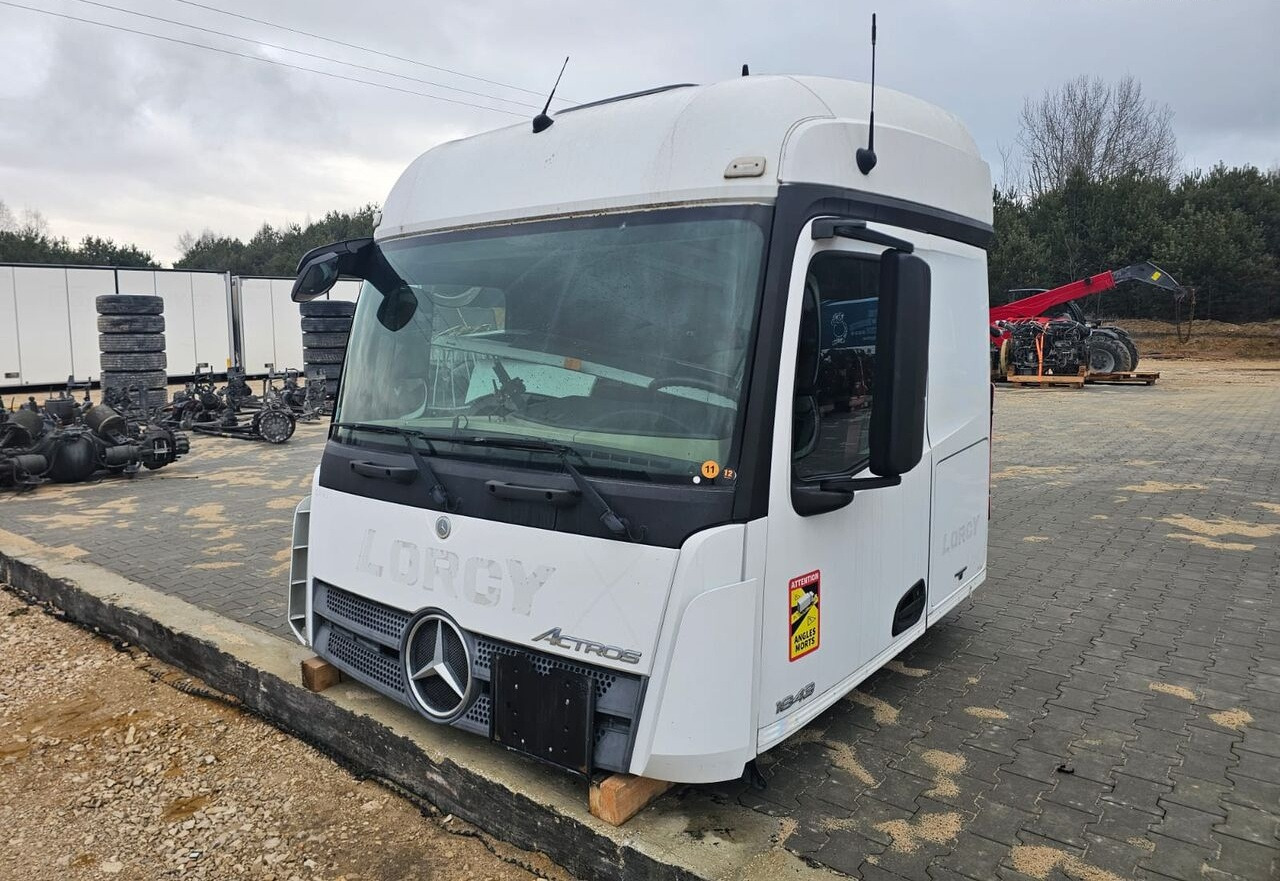 Mercedes-Benz ACTROS MP4 StreamSpace 1843 Mercedes-Benz ACTROS MP4 truck - Kabína pre Nákladné auto: obrázok 2 Mercedes-Benz ACTROS MP4 StreamSpace 1843 Mercedes-Benz ACTROS MP4 truck - Kabína pre Nákladné auto: obrázok 2