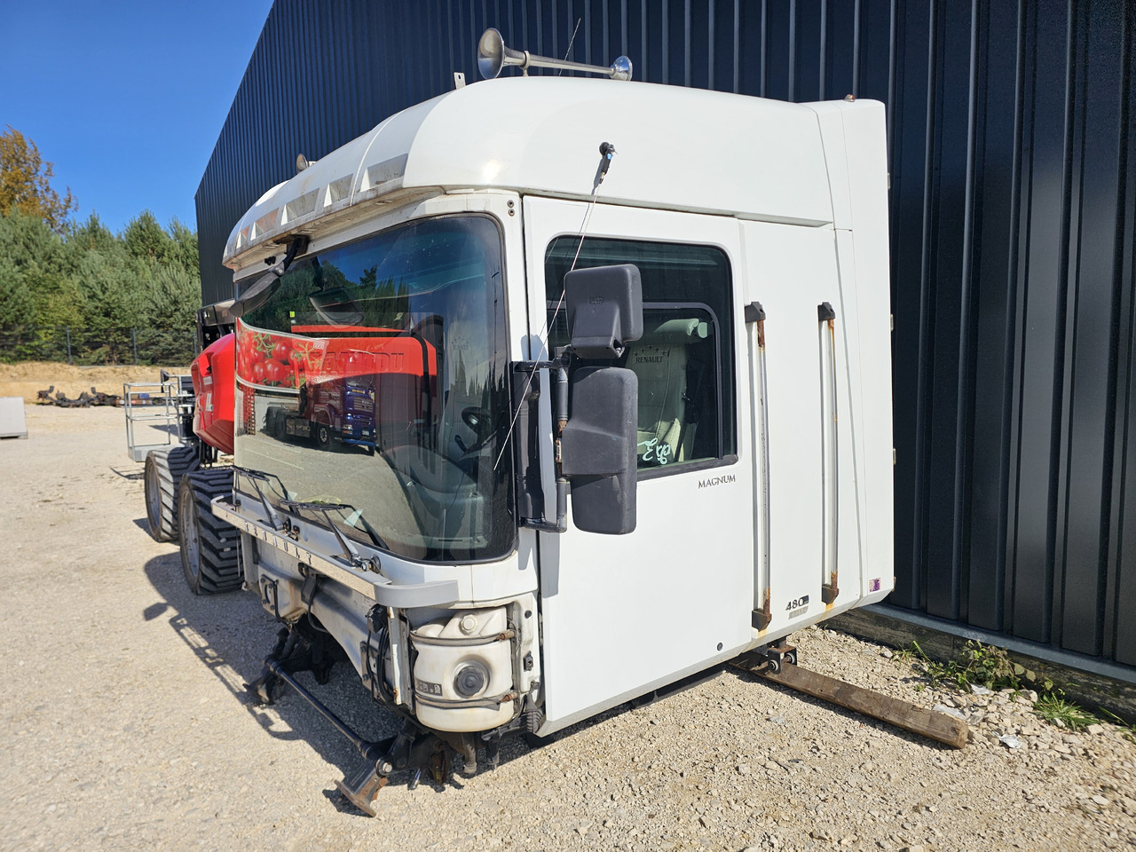 RENAULT MAGNUM DXI VEGA LIFT / COMPLETE CABINE - Kabína: obrázok 4 RENAULT MAGNUM DXI VEGA LIFT / COMPLETE CABINE - Kabína: obrázok 4