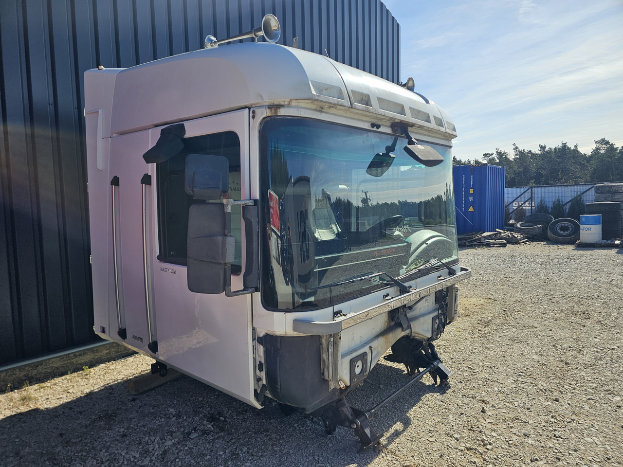 RENAULT MAGNUM DXI VEGA LIFT / COMPLETE CABINE - Kabína: obrázok 2 RENAULT MAGNUM DXI VEGA LIFT / COMPLETE CABINE - Kabína: obrázok 2
