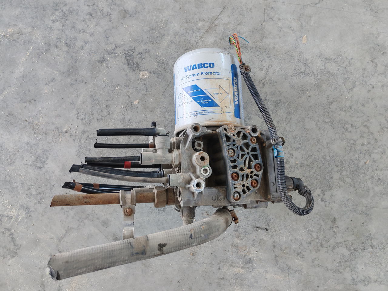 RENAULT PREMIUM MAGNUM DXI / AIR DRYIER / EL1100 - Brzdový ventil: obrázok 2 RENAULT PREMIUM MAGNUM DXI / AIR DRYIER / EL1100 - Brzdový ventil: obrázok 2