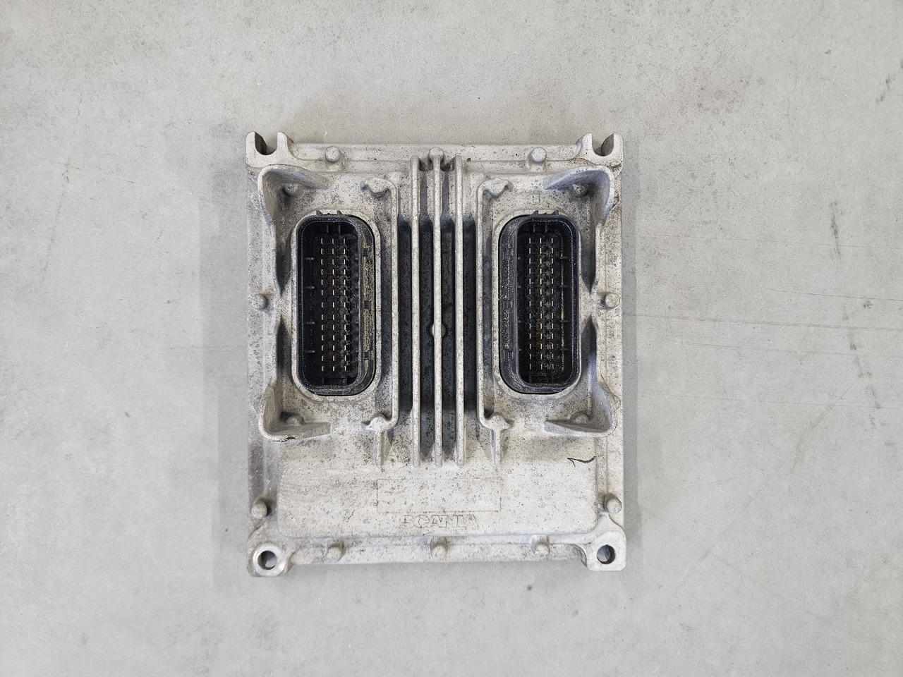 SCANIA R450 EURO 6 / CMS1 CONTROL UNIT / 2660726 - Riadiaca jednotka: obrázok 2 SCANIA R450 EURO 6 / CMS1 CONTROL UNIT / 2660726 - Riadiaca jednotka: obrázok 2