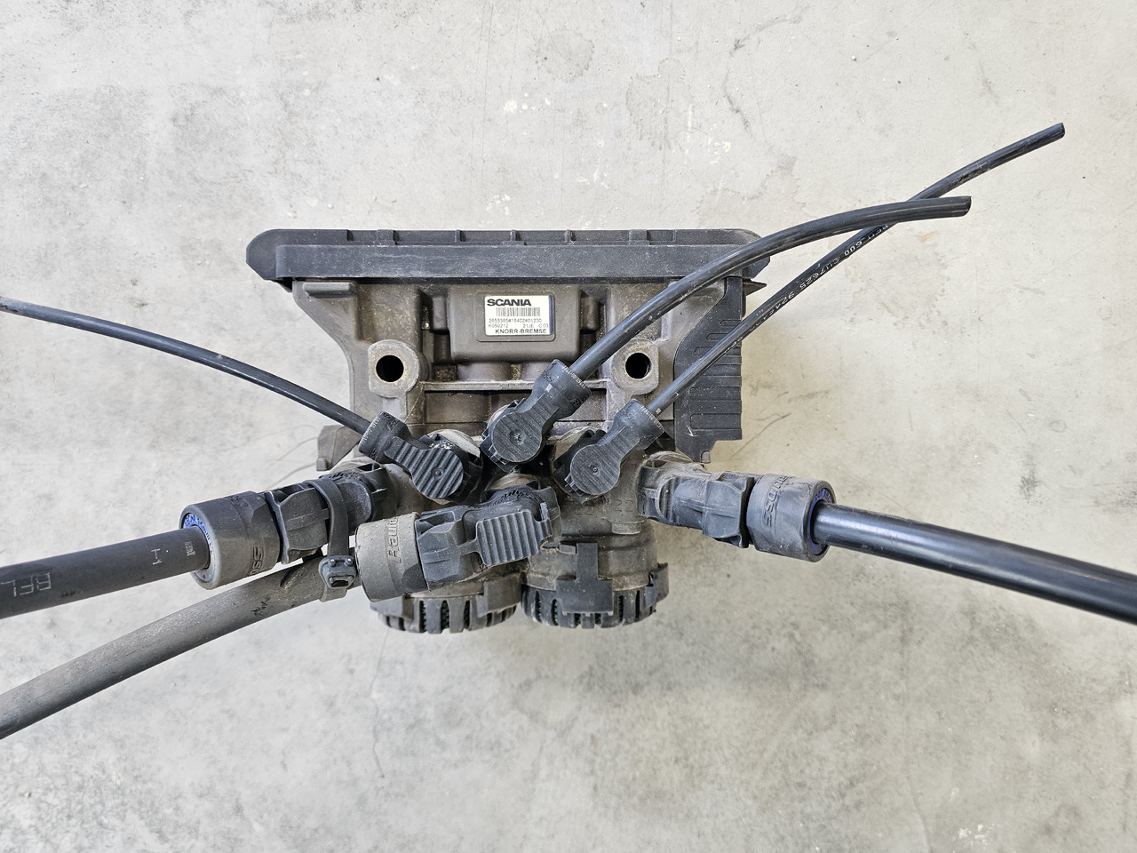 SCANIA S, R, P, G / REAR EBS VALVE / 2653385 / K050212 - Brzdový ventil: obrázok 2 SCANIA S, R, P, G / REAR EBS VALVE / 2653385 / K050212 - Brzdový ventil: obrázok 2