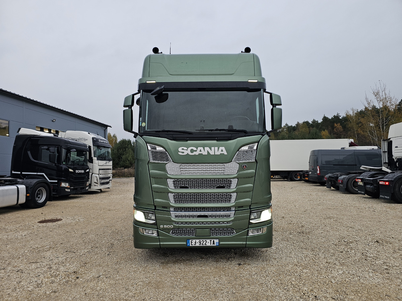 SCANIA S500 / RETARDER / NAVI / FULL SPOILER / FULL AIR - Ťahač: obrázok 2 SCANIA S500 / RETARDER / NAVI / FULL SPOILER / FULL AIR - Ťahač: obrázok 2