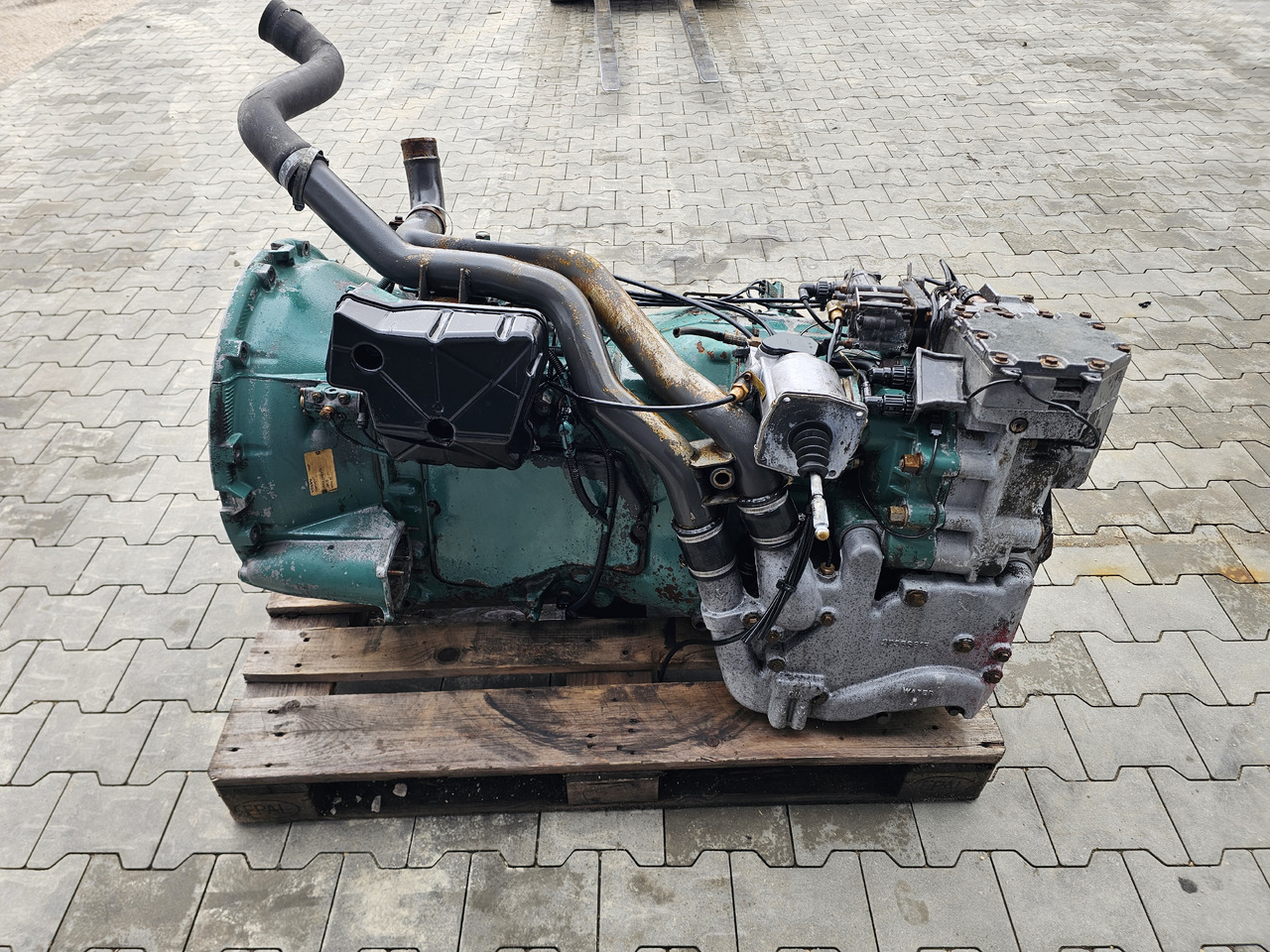 VOLVO FH13 FH16 / GEARBOX / RETARDER / VTO2814B / MANUAL / WORLDWIDE DELIVERY - Prevodovka: obrázok 5 VOLVO FH13 FH16 / GEARBOX / RETARDER / VTO2814B / MANUAL / WORLDWIDE DELIVERY - Prevodovka: obrázok 5