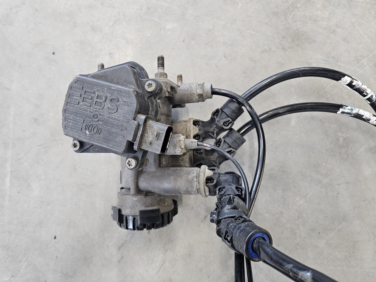 VOLVO FH4 FM4 / EBS BRAKE VALVE / 21114977 K028781 - Brzdový ventil: obrázok 3 VOLVO FH4 FM4 / EBS BRAKE VALVE / 21114977 K028781 - Brzdový ventil: obrázok 3