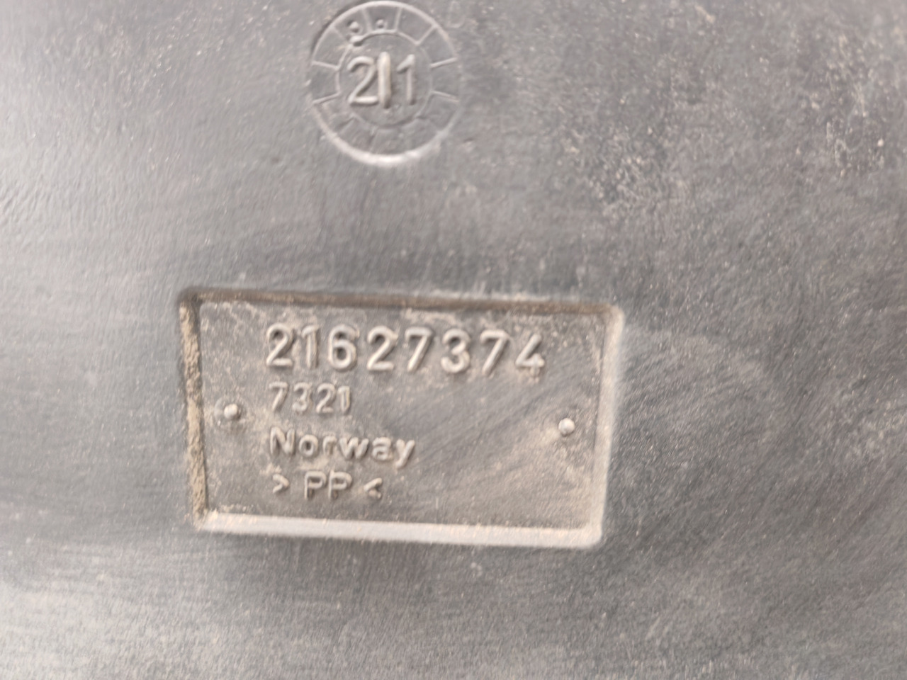 VOLVO FH5 FM5 / AIR FILTER INTAKE / 21627374 - Vzduchový filter: obrázok 3 VOLVO FH5 FM5 / AIR FILTER INTAKE / 21627374 - Vzduchový filter: obrázok 3