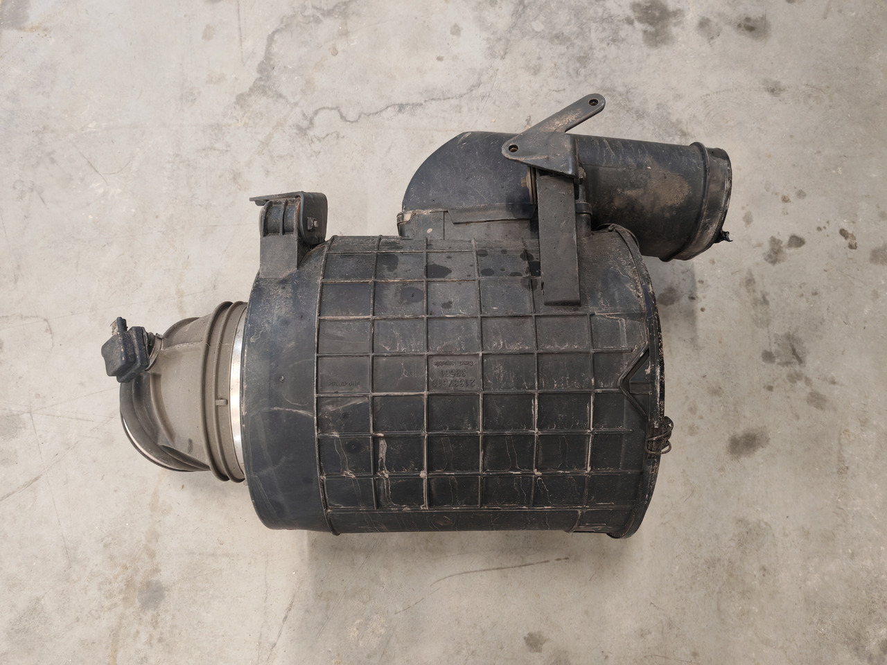 VOLVO FH5 FM5 EURO 6 / COMPLETE AIR FILTER / 22990421 - Vzduchový filter: obrázok 3 VOLVO FH5 FM5 EURO 6 / COMPLETE AIR FILTER / 22990421 - Vzduchový filter: obrázok 3