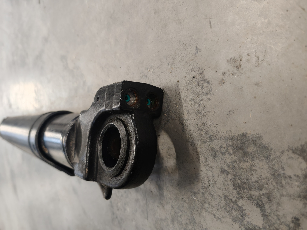 VOLVO FM5 EURO 6 / CAB TILT CYLINDER / 23583236 - Odpruženie kabíny: obrázok 3 VOLVO FM5 EURO 6 / CAB TILT CYLINDER / 23583236 - Odpruženie kabíny: obrázok 3