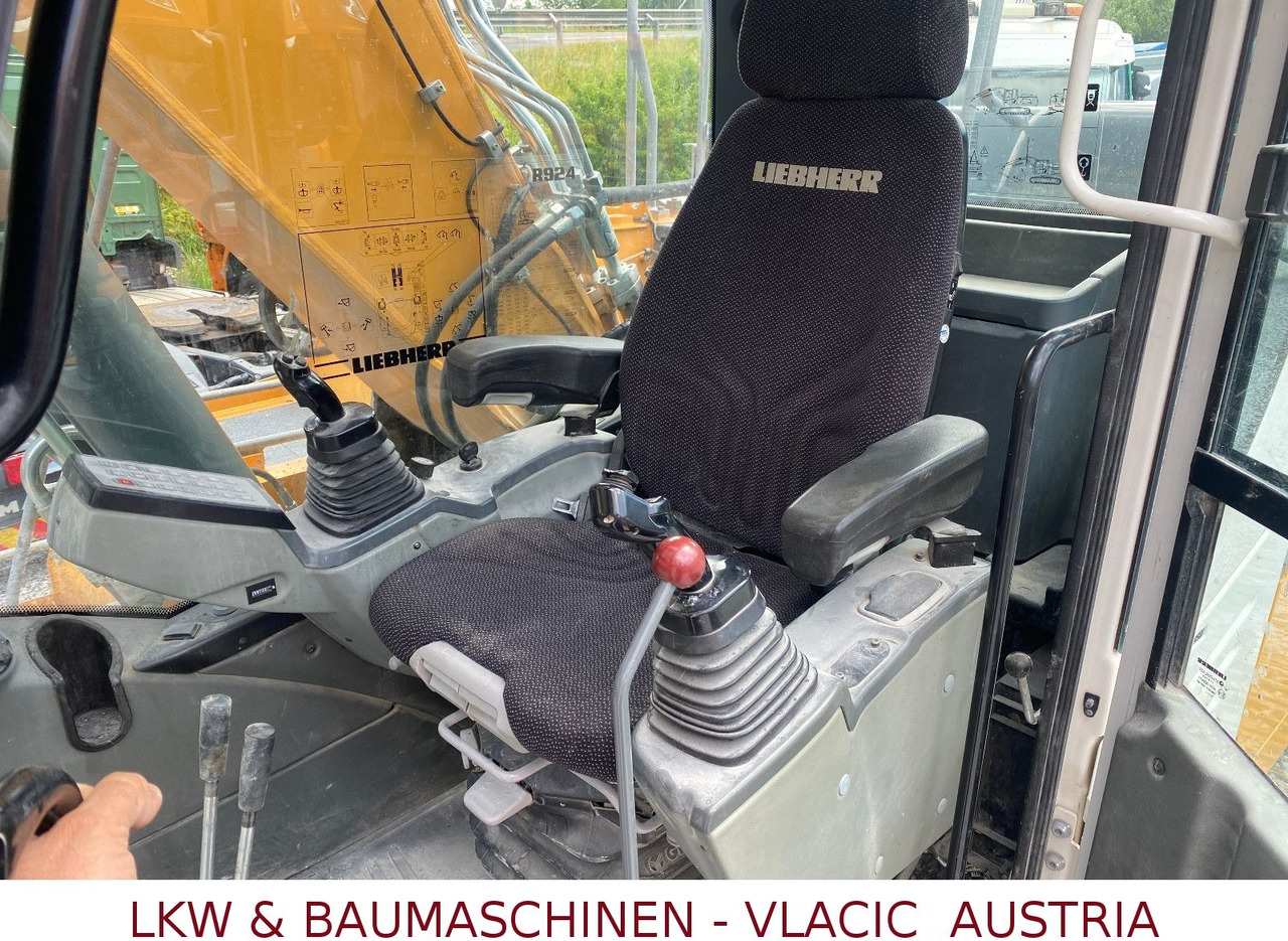 Pásové rýpadlo Liebherr R 924 LC: obrázok 12 Pásové rýpadlo Liebherr R 924 LC: obrázok 12