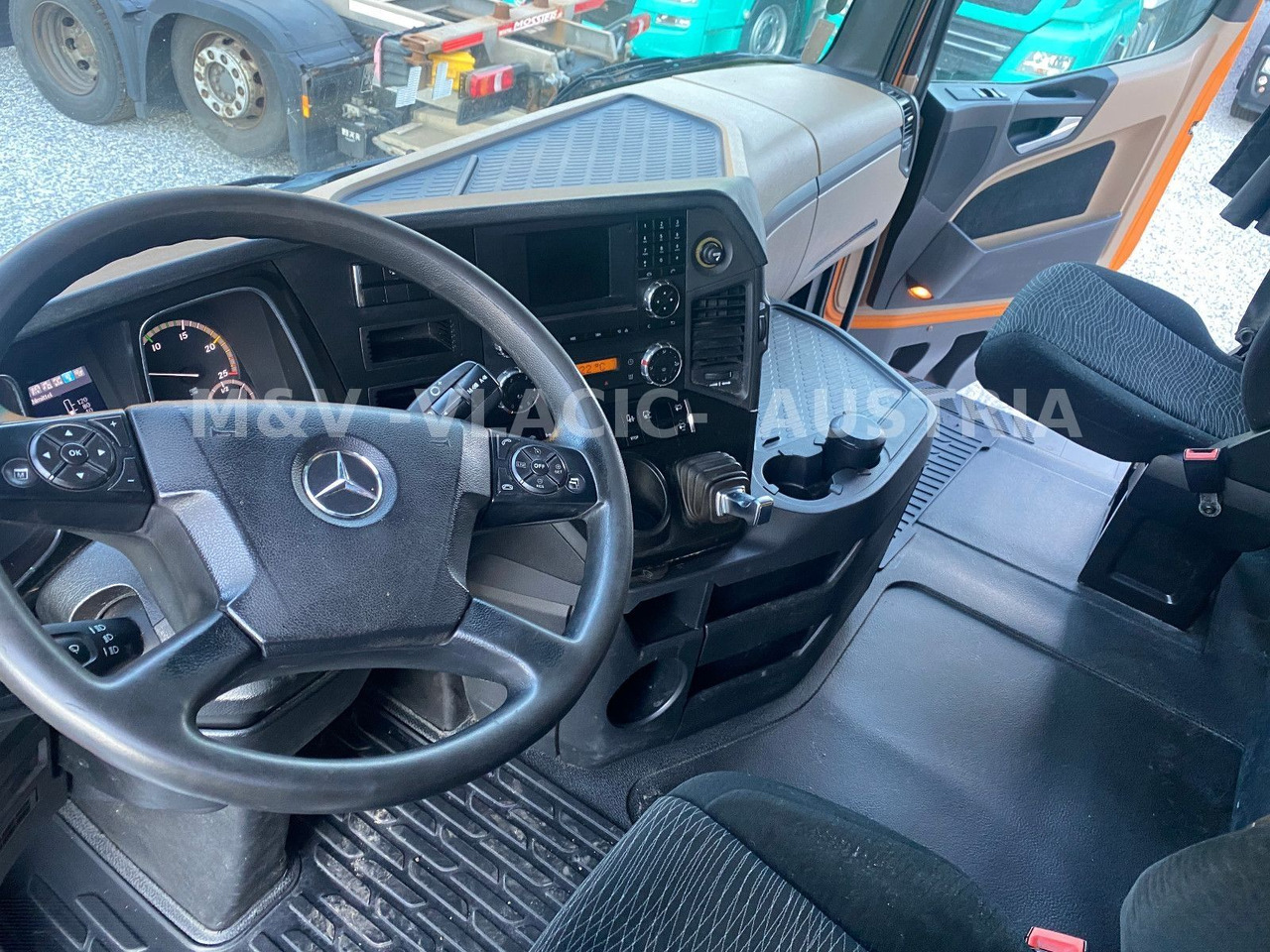 Mercedes-Benz 2542 - Kontejnérový podvozek/ Výměnná nástavba: obrázok 4 Mercedes-Benz 2542 - Kontejnérový podvozek/ Výměnná nástavba: obrázok 4