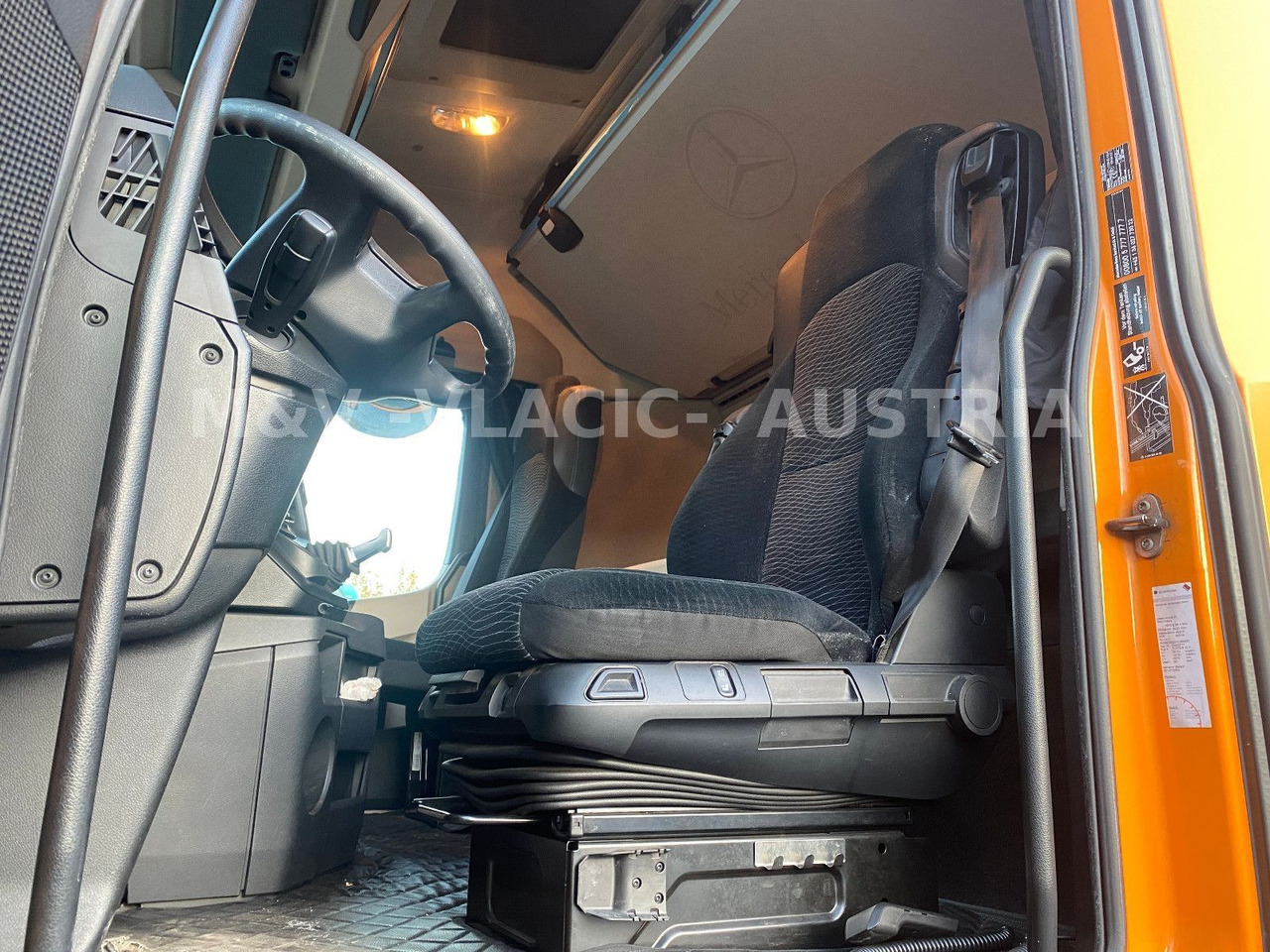 Mercedes-Benz 2542 - Kontejnérový podvozek/ Výměnná nástavba: obrázok 4 Mercedes-Benz 2542 - Kontejnérový podvozek/ Výměnná nástavba: obrázok 4