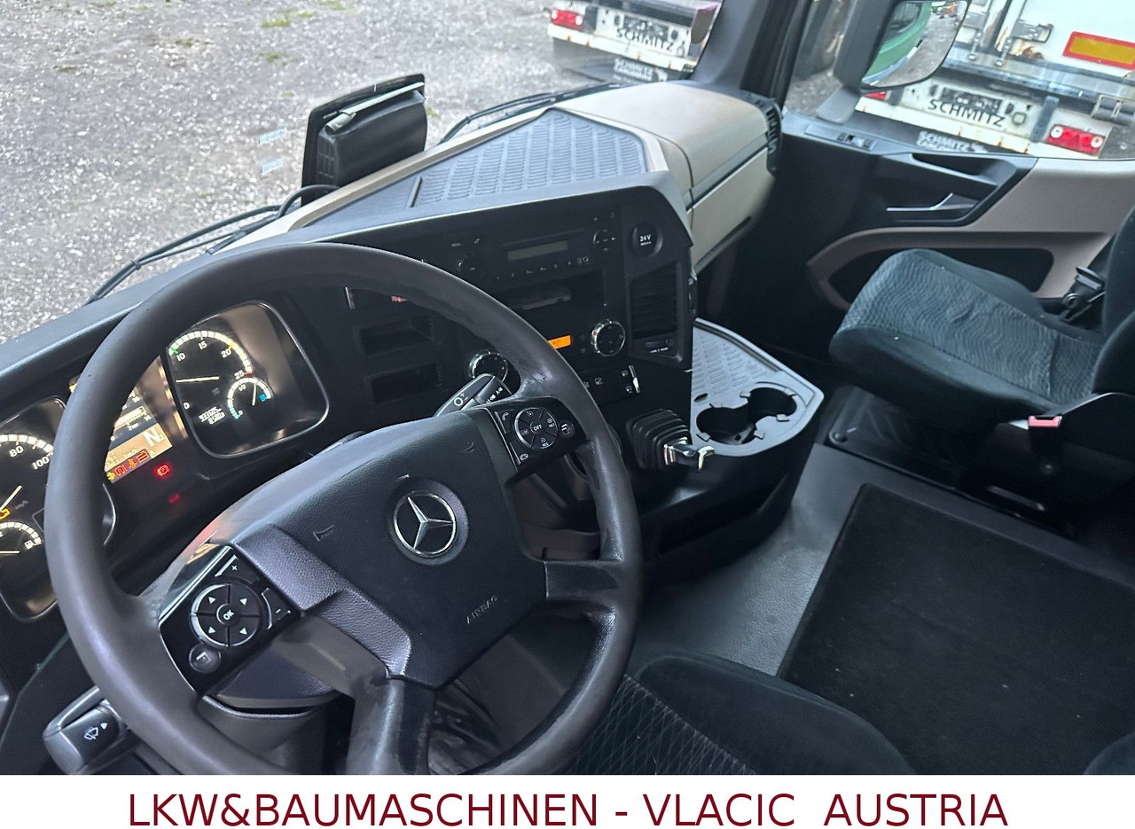 Mercedes-Benz Actros 1840 ADR - Ťahač: obrázok 4 Mercedes-Benz Actros 1840 ADR - Ťahač: obrázok 4