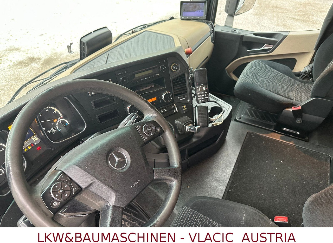 Mercedes-Benz Actros 1840 ADR - Ťahač: obrázok 4 Mercedes-Benz Actros 1840 ADR - Ťahač: obrázok 4