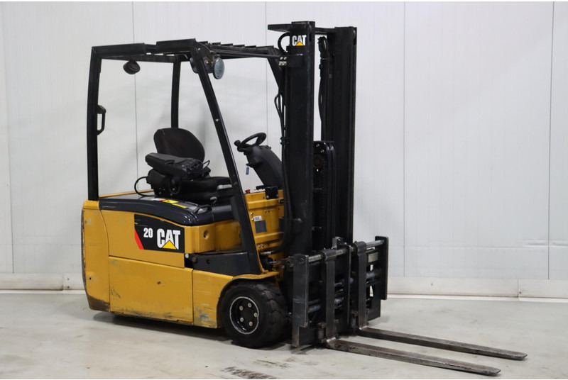 Caterpillar EP20PNT - Elektrický vysokozdvižný vozík: obrázok 1 Caterpillar EP20PNT - Elektrický vysokozdvižný vozík: obrázok 1
