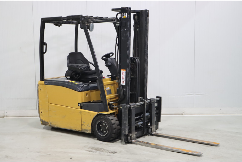 Caterpillar EP20PNT - Elektrický vysokozdvižný vozík: obrázok 1 Caterpillar EP20PNT - Elektrický vysokozdvižný vozík: obrázok 1