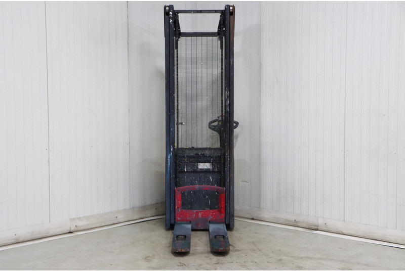 Hyster S1.6 - Stohovač: obrázok 3 Hyster S1.6 - Stohovač: obrázok 3