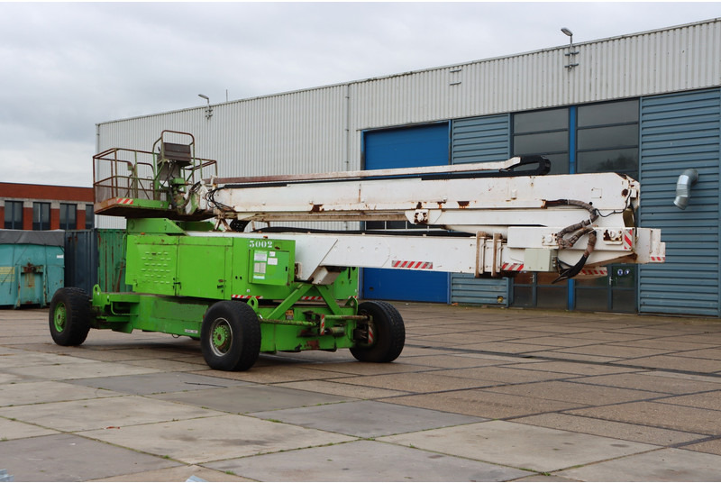 Kĺbová pracovná plošina JLG 150 HAX: obrázok 6