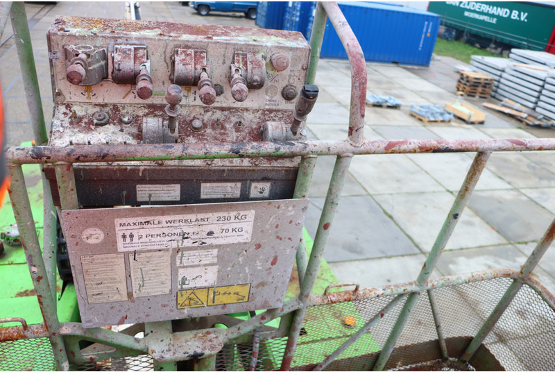 Kĺbová pracovná plošina JLG 150 HAX: obrázok 12