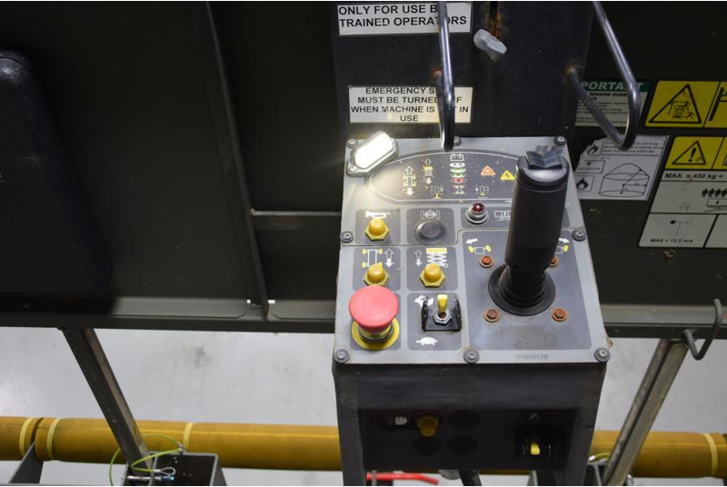 Samohybná plošiny JLG M3369: obrázok 6