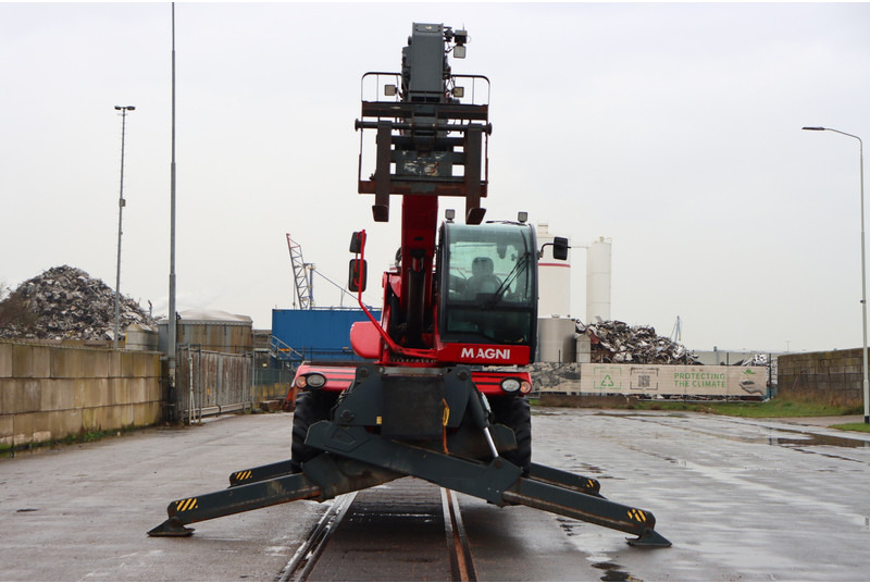 MAGNI RTH5.25S - Nakladač: obrázok 3 MAGNI RTH5.25S - Nakladač: obrázok 3