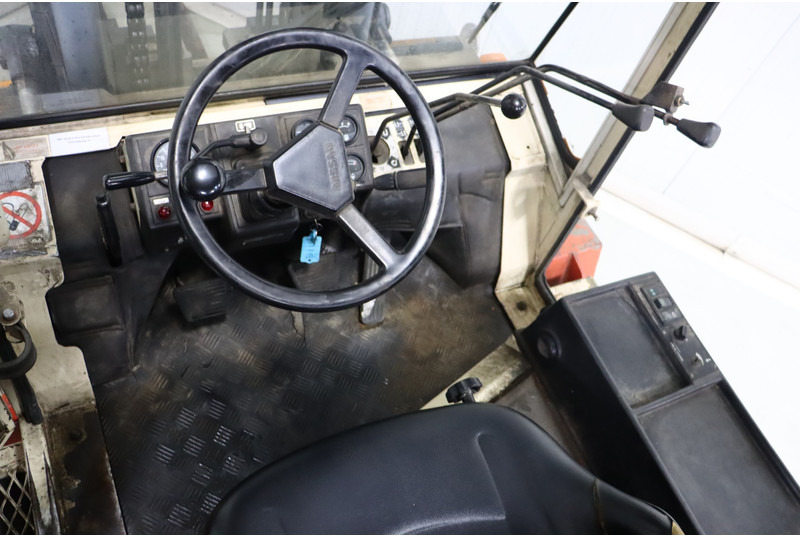 Nissan VF05H70U - Dieselový vysokozdvižný vozík: obrázok 2 Nissan VF05H70U - Dieselový vysokozdvižný vozík: obrázok 2