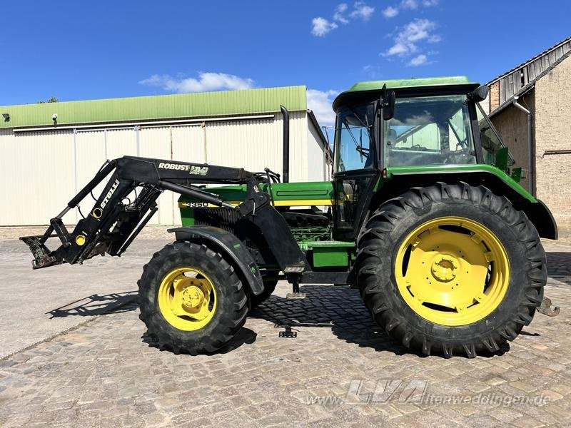 John Deere 3350 - Traktor: obrázok 2 John Deere 3350 - Traktor: obrázok 2