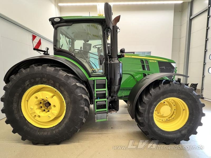 John Deere 6250R ULTIMATE CommandPro - Traktor: obrázok 5 John Deere 6250R ULTIMATE CommandPro - Traktor: obrázok 5