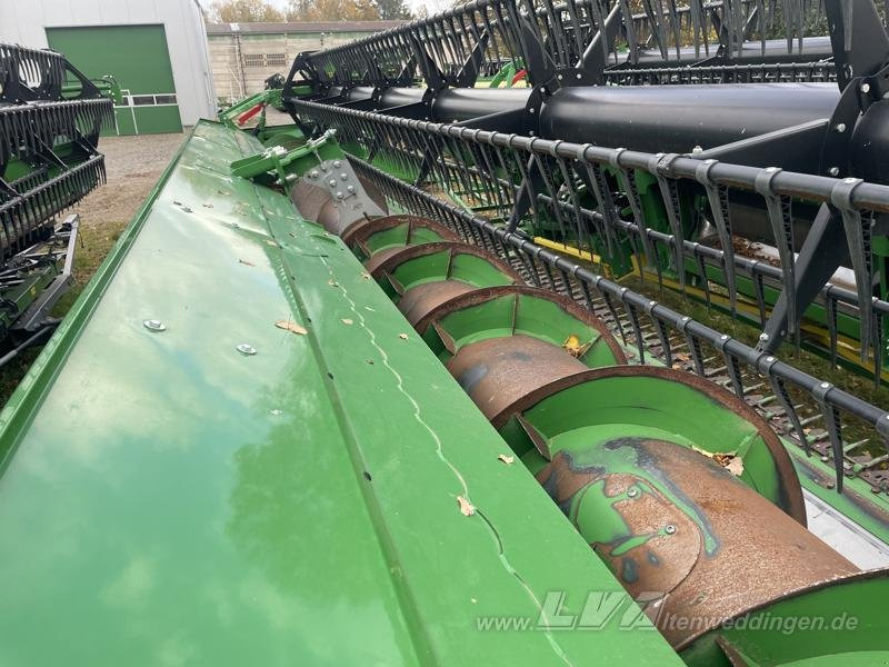 John Deere 735X - Adaptér na obilie: obrázok 5 John Deere 735X - Adaptér na obilie: obrázok 5