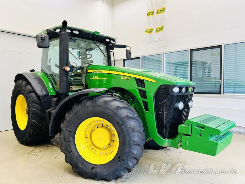John Deere 8295R - Traktor: obrázok 2 John Deere 8295R - Traktor: obrázok 2