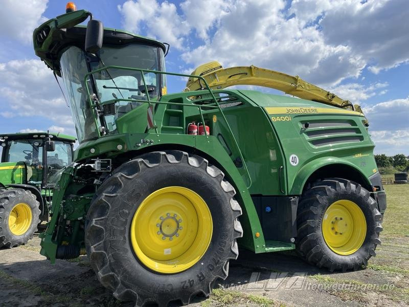 John Deere 8400 - Samohybná rezačka: obrázok 4 John Deere 8400 - Samohybná rezačka: obrázok 4