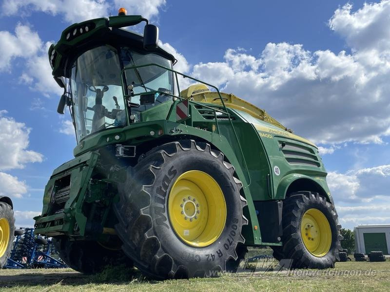 John Deere 8400 - Samohybná rezačka: obrázok 3 John Deere 8400 - Samohybná rezačka: obrázok 3