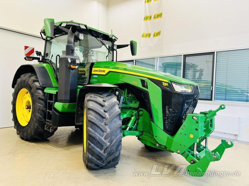John Deere 8R 370 FRONT PTO - Traktor: obrázok 2 John Deere 8R 370 FRONT PTO - Traktor: obrázok 2