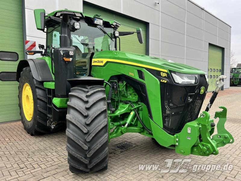 John Deere 8R 370 - Traktor: obrázok 2 John Deere 8R 370 - Traktor: obrázok 2