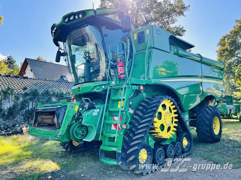 John Deere S780 - Obilný kombajn: obrázok 1 John Deere S780 - Obilný kombajn: obrázok 1