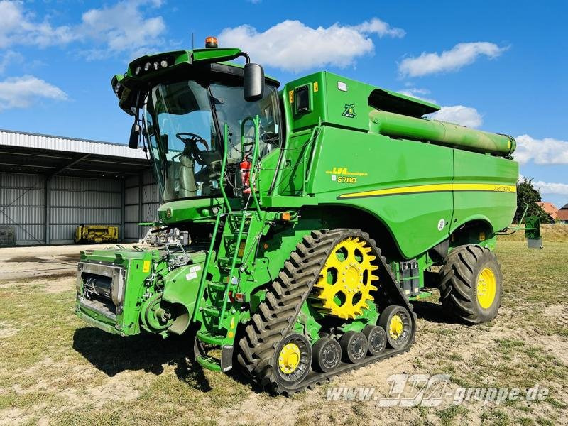 John Deere S780i ProDrive - Obilný kombajn: obrázok 1 John Deere S780i ProDrive - Obilný kombajn: obrázok 1