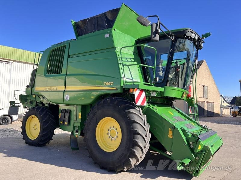 John Deere T660 - Obilný kombajn: obrázok 2 John Deere T660 - Obilný kombajn: obrázok 2